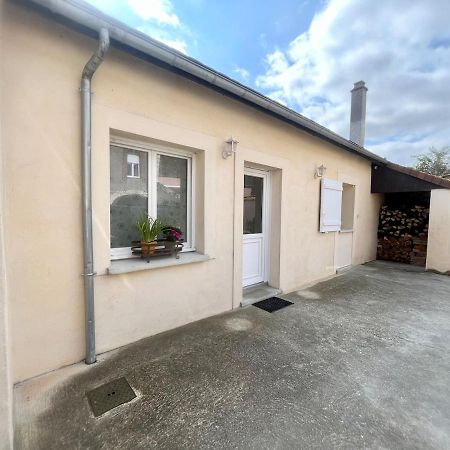 Le Retro Champlay Villa Екстериор снимка