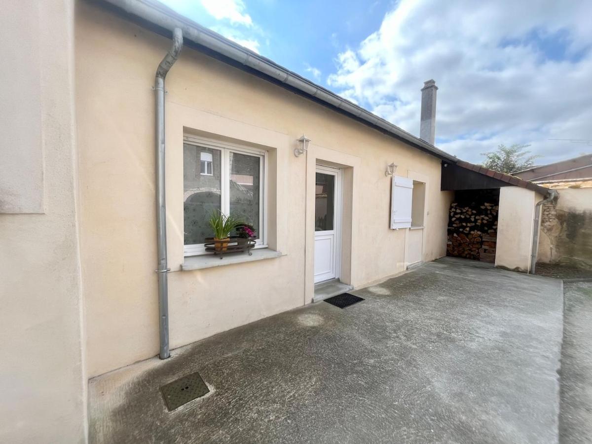 Le Retro Champlay Villa Екстериор снимка