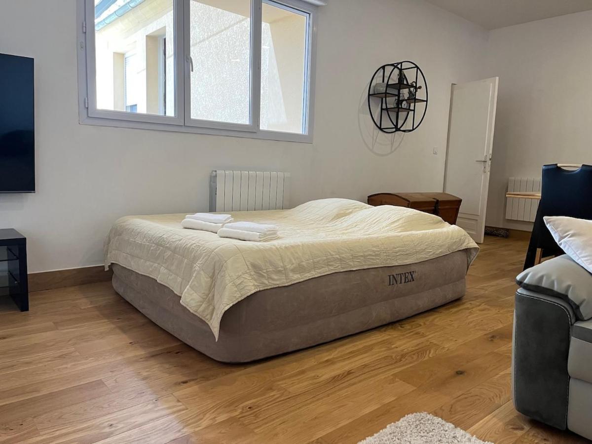 Le Retro Champlay Villa Екстериор снимка